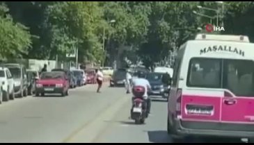 Trafikte geri geri gitti: Herkes şaşkınlıkla izledi