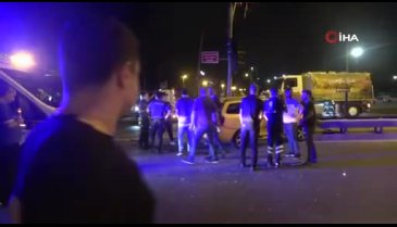 Taksiyle çarpışan araç kaza yerinden kaçtı; 3 yaralı