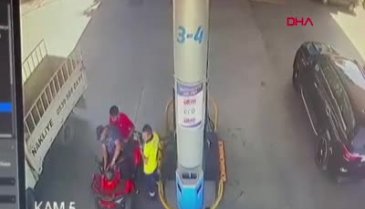 Yakıt alırken ateşlediği çakmak ATV aracını alev topuna çevirdi