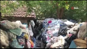 Bir çöp ev daha! 20 yıldır çöp toplamış...
