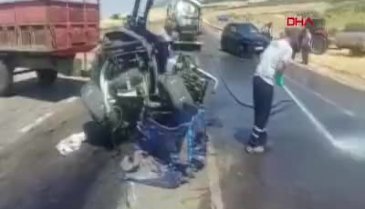 Çarpışma sonucu traktör ikiye bölündü
