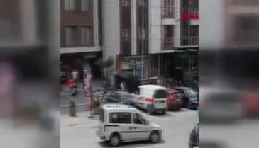 Doğalgaz borusu patladı! Cadde trafiğe kapatıldı