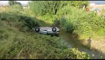 Bursa'da dereye uçan otomobilde mucize kurtuluş