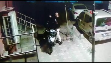 Motosikletini çalan hırsızın üzerine uçtu