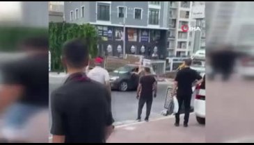 İstanbul'da bir kadın cinnet getirdi: Yoldan geçenlere saldırdı