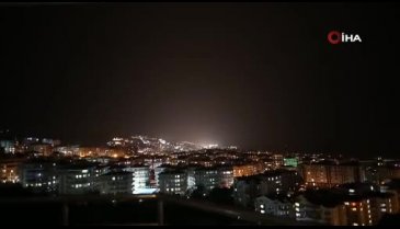 Bursa'da şimşekler görenleri büyüledi (1)
