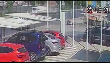 Antalya'da anne ve bebeğinin öldüğü yürek yakan kaza kamerada