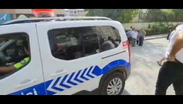 Bursa'da 3 otomobilin karıştığı kaza meydana geldi