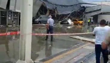 Bursa'da terminalin çatısı çöktü - 2