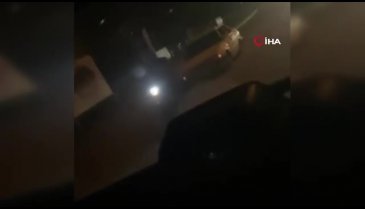 Bursa'da motosiklet otomobili çekti