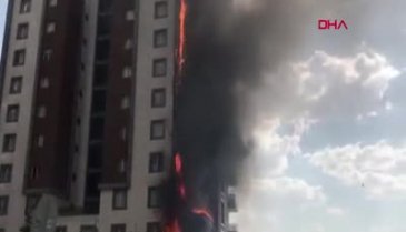 Sivas'ta 12 katlı apartmanda yangın çıktı