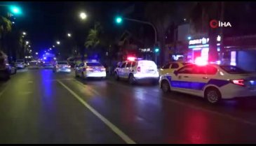 İzmir'de kontrolden çıkan taksi kağıt toplayan yaşlı adama çarptı: 1 ölü, 1 yaralı