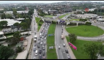 Bursa'da okullar açılınca trafik kilitlendi! O anlar havadan görüntülendi