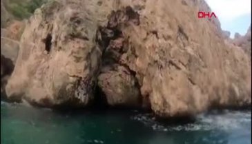 Antalya'da bulunan kalp şeklindeki mağara dalış tutkunlarının gözdesi