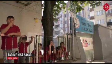 Bursa'da o sınıfta 1 yılda 4 kez öğretmen değişti, veliler isyan etti
