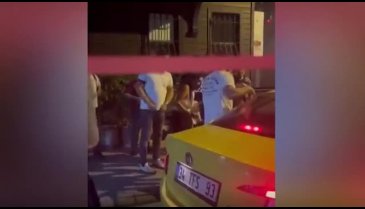 Melisa Döngel'den saç başa kavga
