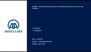 Bursa'da işçi servisi ile otomobil çarpıştı