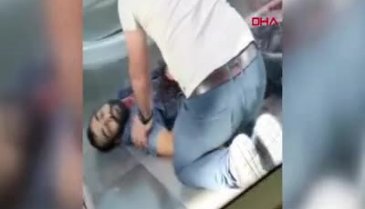 Bursa'da metroda bıçaklı saldırı