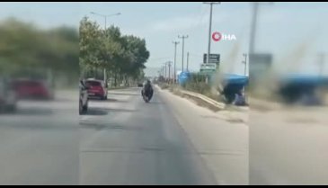 Bursa'da trafikte tehlikeli paten yolculuğu