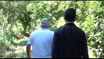 Bursa'da yetiştirdiği cevizleri çalınan çiftçiden hırsıza mesaj: Biraz da bana bırakın