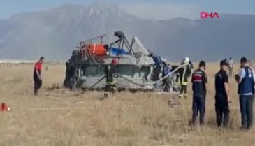 Marmaris yangınına giden helikopter düştü: 1 ölü, 4 yaralı