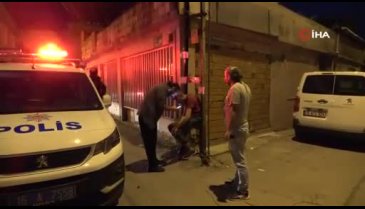 Bursa'da mahalleli hırsızı önce dövdü sonra zincirledi