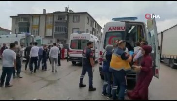 Bursa'da düğün yolunda kaza! Yaralılar var