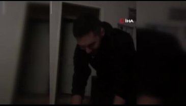 İzmir'de içki masasında kur'an-ı kerim'i yırtıp yaktılar