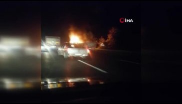 Bursa İnegöl'de seyir halindeki tır yandı