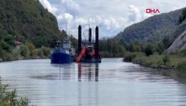 Bartın Irmağı'nda temizleme çalışmaları devam ediyor