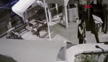 Bursa'da önce dua sonra hırsızlık