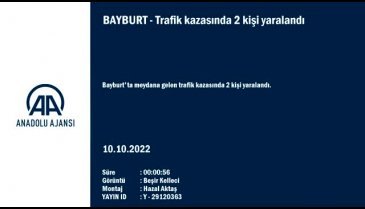 Bayburt'ta hafif ticari araç şarampole devrildi: 2 kişi yaralandı