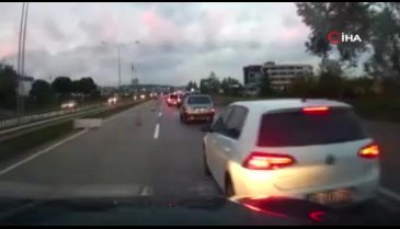 Bursa'da anayolda yumruklu kavga