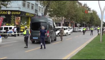 Üstü çıplak şekilde şehrin göbeğinde pompalı tüfekle dehşet saçtı!