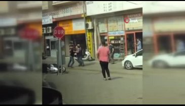 Bursa'da bir tarafta yangın diğer tarafta kavga