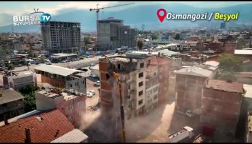 Bursa'daki İstanbul Caddesi yıkımlarla şekilleniyor