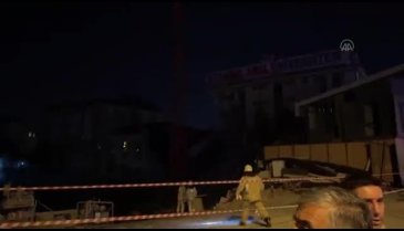 İstanbul'da tedbir amaçlı boşaltılan 3 katlı üniversite binası çöktü