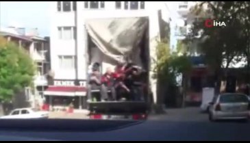Bursa'da kamyonet kasasında ölümüne yolculuk