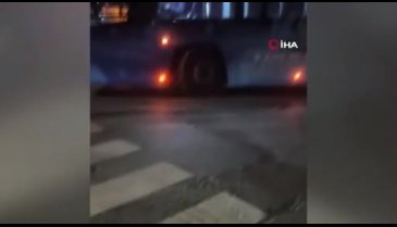 Kocaeli'de yolun karşısına geçmeye çalışan adama otobüs çarptı
