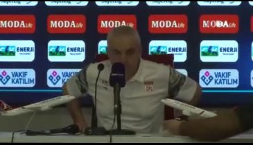 Sivasspor teknik direktörü Rıza Çalımbay: Bu sene oynadığımız en kötü futboldu