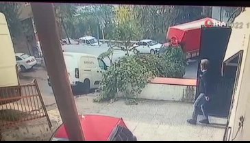 İstanbul'da kamyonet dehşeti!