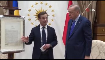 Cumhurbaşkanı Erdoğan'dan İsveç Başbakanı Kristersson'a anlamlı hediye