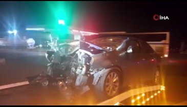 Manisa'da tır ile otomobil çarpıştı: 3 yaralı