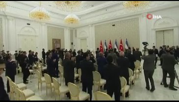 Mirziyoyev'den Erdoğan'a: Dünya çapında iftihar edilen büyük devlet ve siyaset adamı