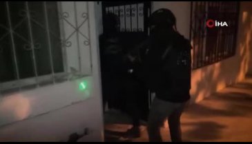 İstanbul'daki saldırıda bombayı bırakan teröristin yakalanma anları ortaya çıktı