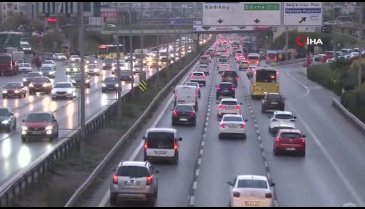 İstanbul'da ara tatil sonrası trafik yoğunluğu oluştu