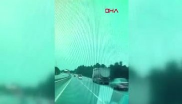 İstanbul'da makas atmaya çalışırken kaza yaptı