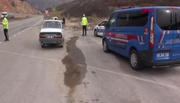 Tokat'ta otomobil, traktöre çarptı: 2'si bebek, 1'i çocuk 6 kişi yaralandı