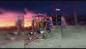 Bursa'da baraj kenarındaki ev alev alev yandı