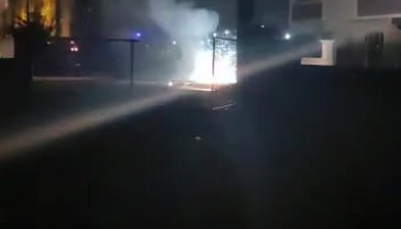Bursa'da kablolar kısa devre yaptı! Patlamalar yaşanıyor...